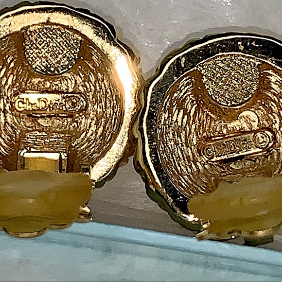 Vintage DIOR Clip-On Earrings - Picture 9 of 13